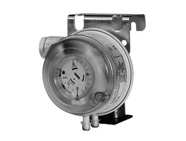 QBM81 Differential Pressure Switch Dealers and Distributors in Chennai